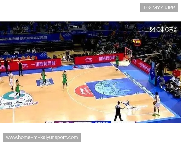 篮球战术创新让球队在关键夜翻盘